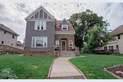 1423 Penn Avenue N, Minneapolis, MN 55411 - Photo 2