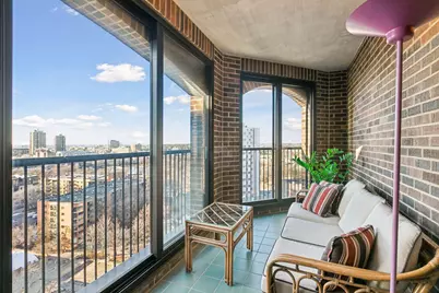 1235 Yale Place #1401, Minneapolis, MN 55403 - Photo 10