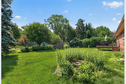 9510 Trenton Lane N, Maple Grove, MN 55369 - Photo 54