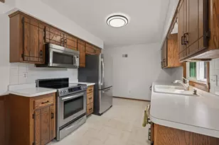 9510 Trenton Ln N, Maple Grove, MN 55369 - Photo 8