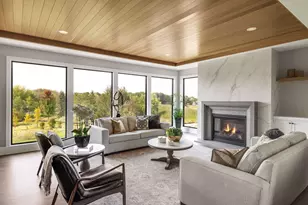 139 Westwood Ln, Wayzata, MN 55391 - Photo 10