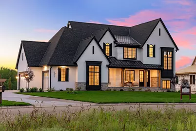 139 Westwood Lane, Wayzata, MN 55391 - Photo 2