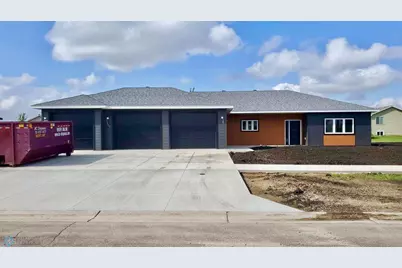 205 16th Street N, Breckenridge, MN 56520 - Photo 1