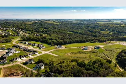 3466 Bella Terra Road NE, Rochester, MN 55906 - Photo 4