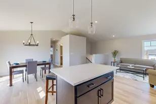 251 Stonelake Dr SE, Rochester, MN 55904 - Photo 8