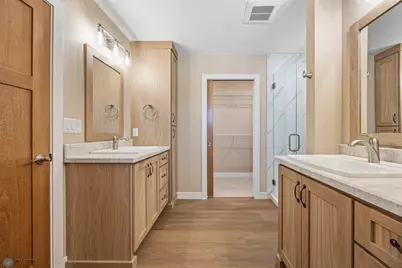 2336 30th Avenue S, Fargo, ND 58104 - Photo 8