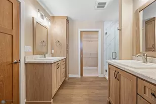 2336 30th Ave S, Fargo, ND 58104 - Photo 8