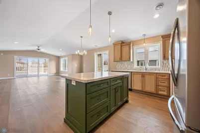 2336 30th Avenue S, Fargo, ND 58104 - Photo 6