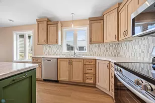 2336 30th Ave S, Fargo, ND 58104 - Photo 16