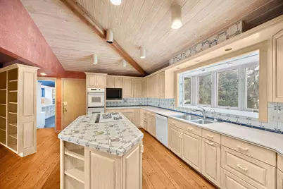 1065 Edgewood Hills Road, Orono, MN 55391 - Photo 16