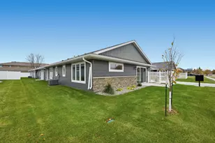 2330 30th Ave S, Fargo, ND 58104 - Photo 4