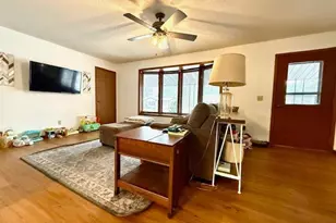 707 Hokah Street N, Caledonia, MN 55921 - Photo 2