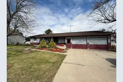 707 Hokah Street N, Caledonia, MN 55921 - Photo 1