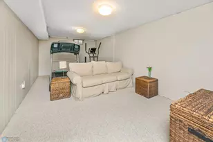 2517 W Country Club Dr S, Fargo,  58103 - Photo 24