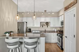 500 E Grant St, Minneapolis, MN 55404 - Photo 10
