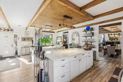 201 Townes Lane, Wayzata, MN 55391 - Photo 8
