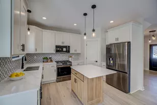 1205 Riverside Dr N, Hudson, WI 54016 - Photo 8