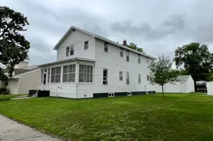 217 5th St S, Breckenridge, MN 56520 - Photo 2