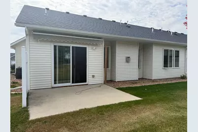 1816 Evergreen Place NE, Owatonna, MN 55060 - Photo 2