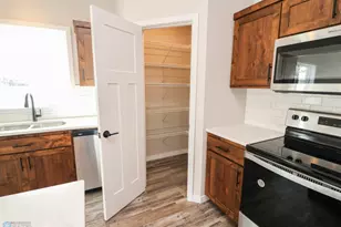1394 Prairie Ln, Wahpeton,  58075 - Photo 6