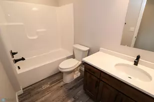 1394 Prairie Ln, Wahpeton,  58075 - Photo 12