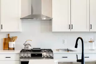 3468 Knightsbridge Trl N, Lake Elmo, MN 55042 - Photo 1