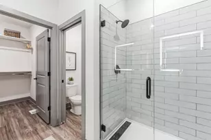 8871 Meridian Trl, Woodbury, MN 55125 - Photo 12