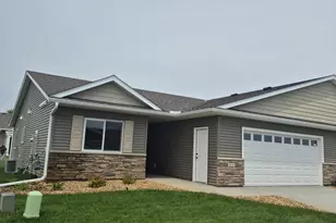 426 Fawn Run, Kenyon, MN 55946 - Photo 2