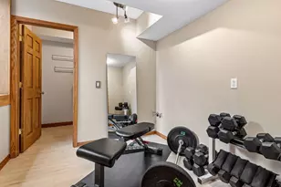 4015 Cottonwood Ln N, Plymouth, MN 55441 - Photo 38