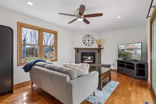 4015 Cottonwood Ln N, Plymouth, MN 55441 - Photo 18