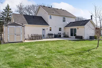 4015 Cottonwood Lane N, Plymouth, MN 55441 - Photo 4