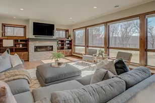 21 Cherrywood Cir, North Oaks, MN 55127 - Photo 36