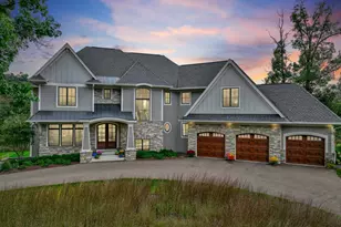 21 Cherrywood Cir, North Oaks, MN 55127 - Photo 4