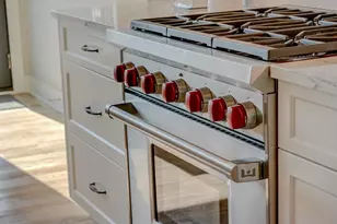 21 Cherrywood Cir, North Oaks, MN 55127 - Photo 18