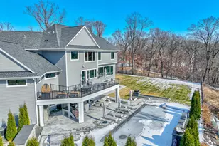 21 Cherrywood Cir, North Oaks, MN 55127 - Photo 1