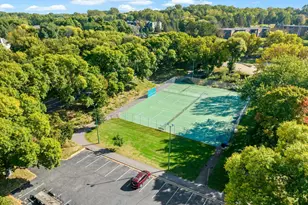 8928 Neill Lake Rd, Eden Prairie, MN 55347 - Photo 12