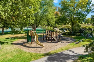 8928 Neill Lake Rd, Eden Prairie, MN 55347 - Photo 16