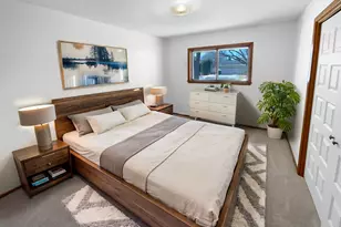 69 Langer Cir, West Saint Paul, MN 55118 - Photo 4