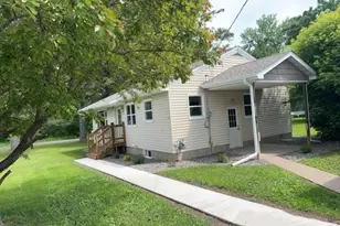 102 Pine St, Floodwood, MN 55736 - Photo 1