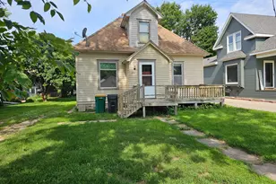 232 Fremont St S, Lake Benton, MN 56149 - Photo 6