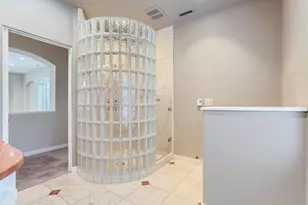 1600 Kenwood Pkwy, Minneapolis, MN 55405 - Photo 32