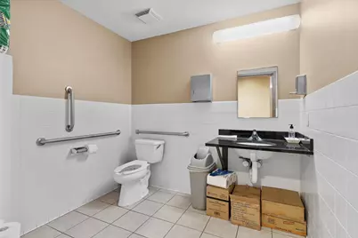 215 10th Avenue S, Minneapolis, MN 55415 - Photo 14