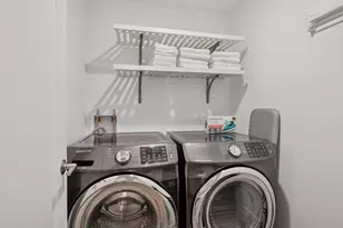 1032 Gardner St E, Wayzata, MN 55391 - Photo 16