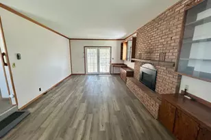 1006 10th St SW, Wadena, MN 56482 - Photo 8