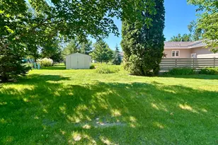 1006 10th St SW, Wadena, MN 56482 - Photo 4