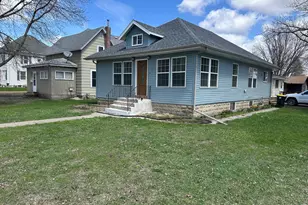 709 4th Ave, Windom, MN 56101 - Photo 2