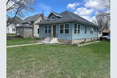 709 4th Avenue, Windom, MN 56101 - Photo 2