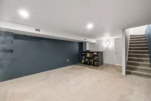 6140 Golden Valley Rd, Golden Valley, MN 55422 - Photo 20