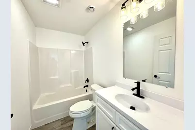 514 Garfield Street SE, Warroad, MN 56763 - Photo 10