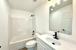 514 Garfield St SE, Warroad, MN 56763 - Photo 10